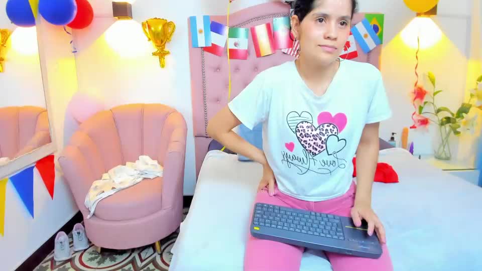 paulinavera Adult Chat June 21, 2026