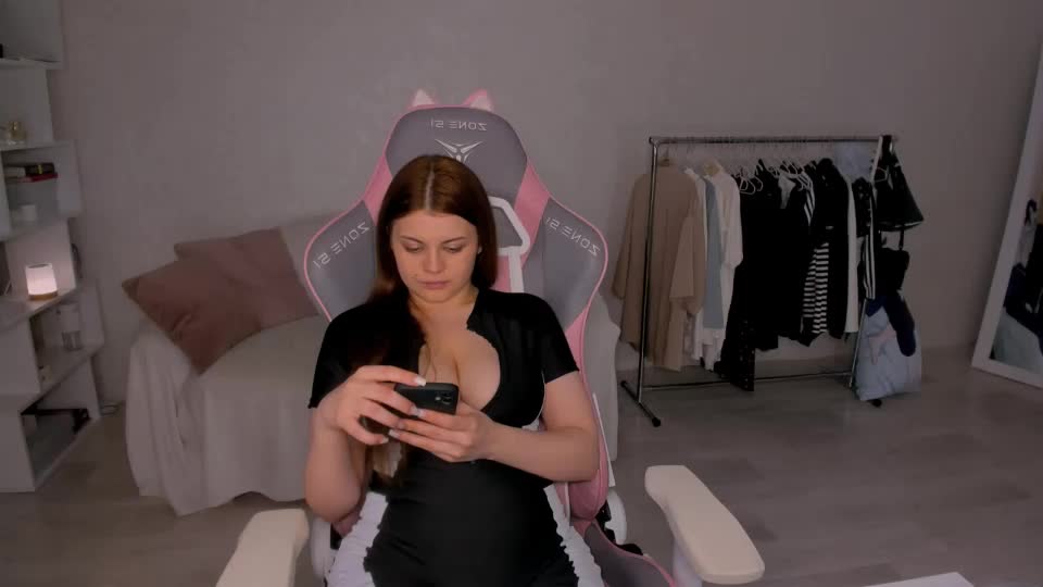 elunaseduces Adult Chat June 22, 2026