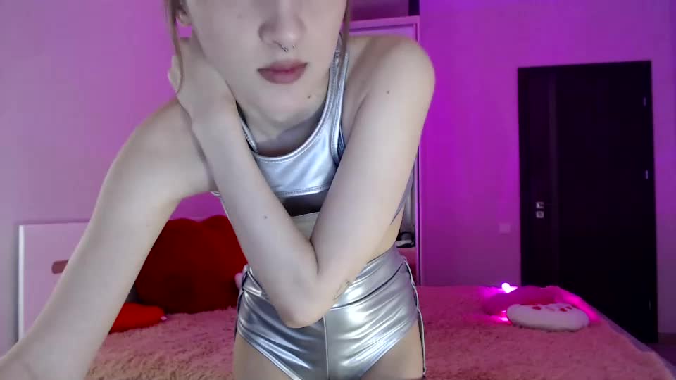 lovelybird69 Adult Chat June 21, 2026