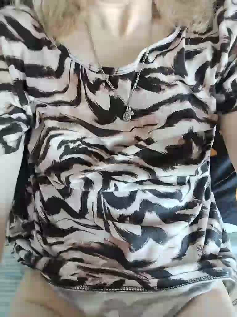 Lena4112 Adult Chat June 22, 2026