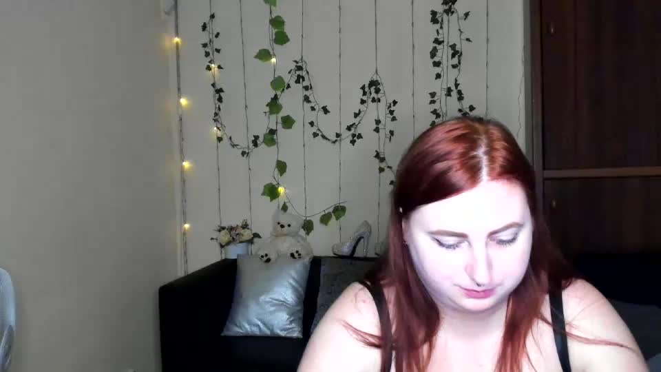 alicia_side_red Adult Chat June 22, 2026
