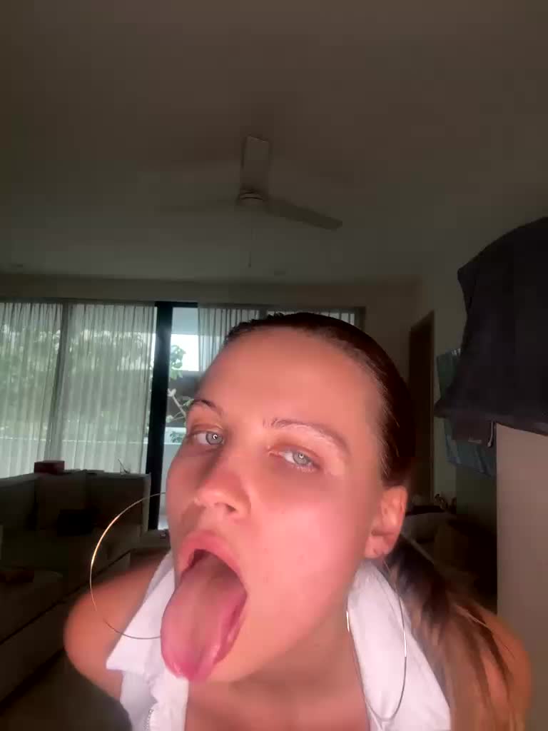 REALMEANTINA Adult Chat June 21, 2026