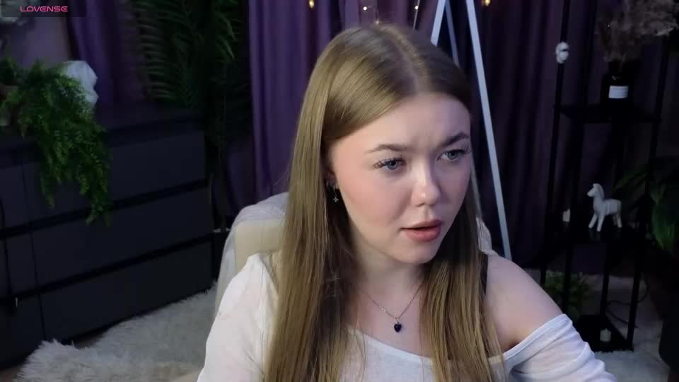 _liilcrystal_ Adult Chat June 22, 2026
