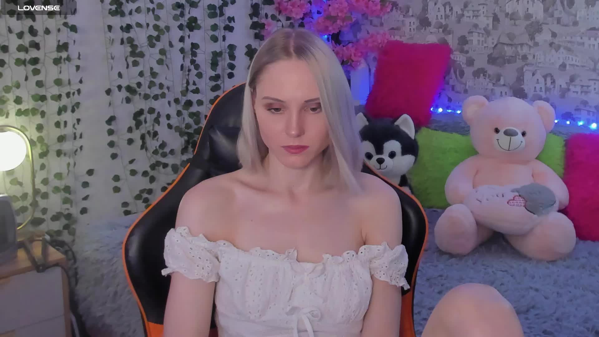 GinaGinaLove Adult Chat June 23, 2026
