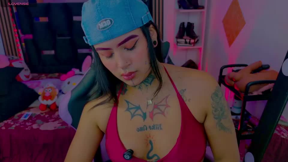 lauri_ink Adult Chat June 22, 2026
