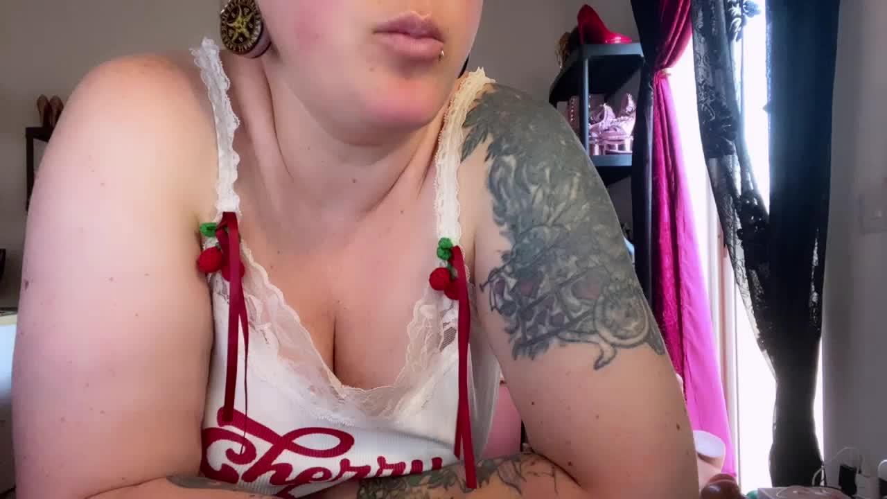 NylonQueen Adult Chat June 23, 2026