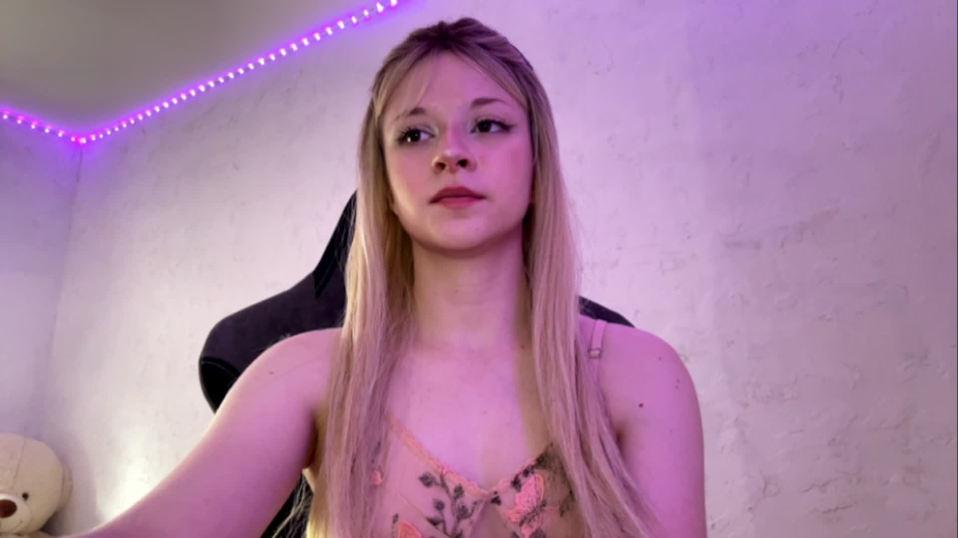 SMOLL0 Adult Chat June 23, 2026