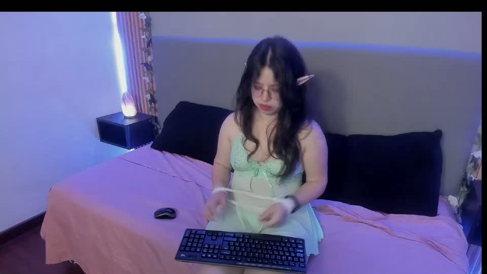 emily_tulip Adult Chat June 24, 2026