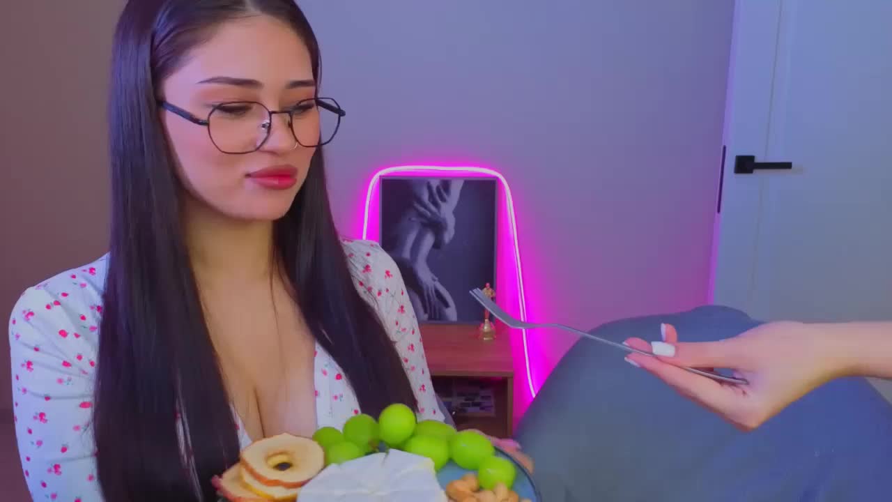 Lizarttt Adult Chat June 25, 2026