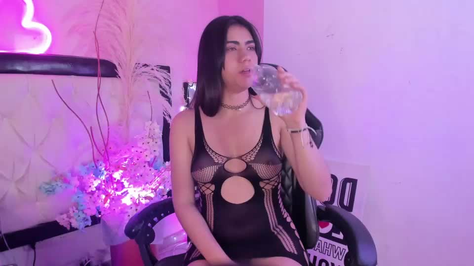 siena_fox Adult Chat June 24, 2026