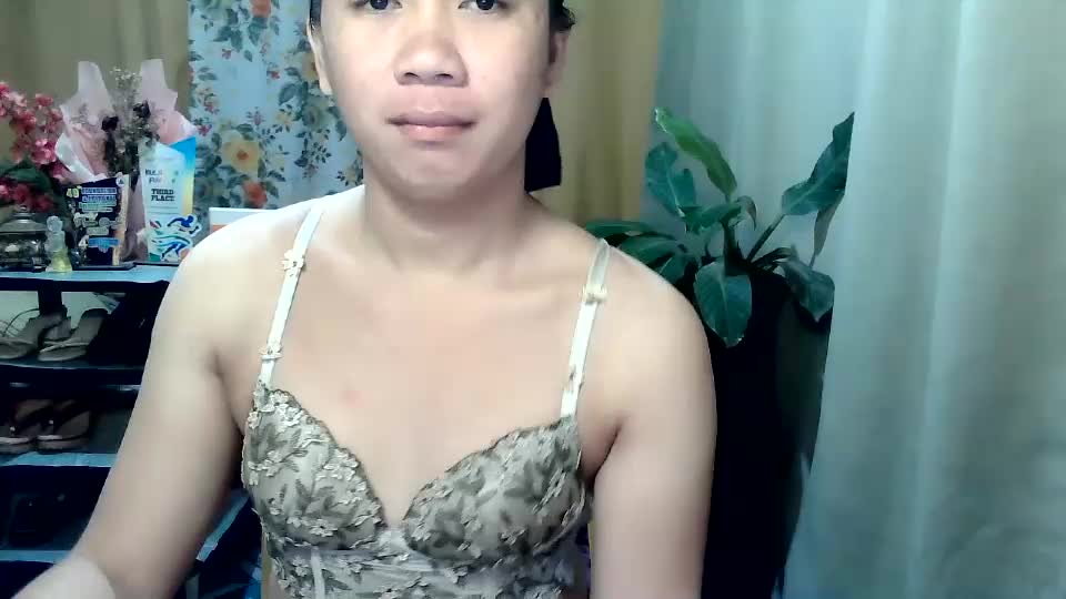 sexypinay_dianara Adult Chat June 24, 2026