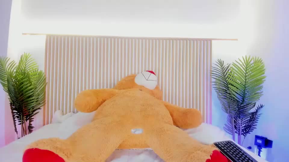 milu_blossom Adult Chat June 25, 2026