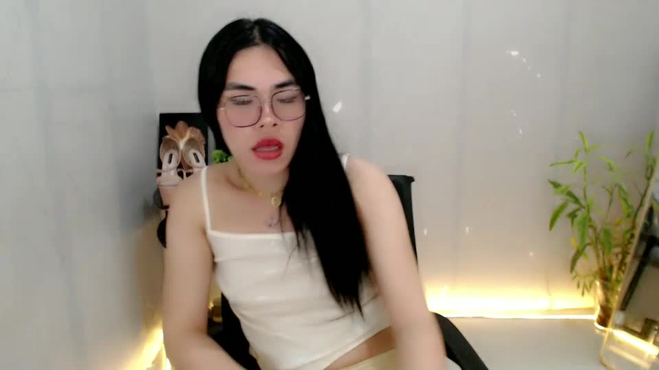 enchantress_mia03 Adult Chat June 25, 2026