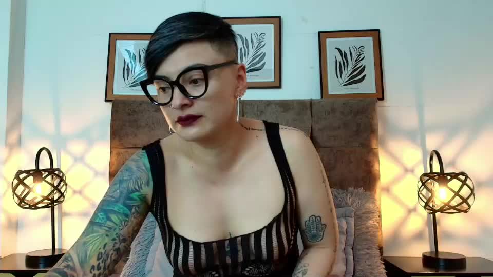 kat_paradisse Adult Chat June 25, 2026
