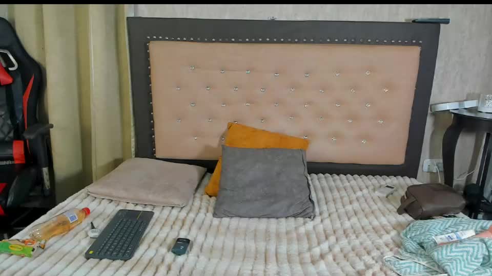 sky_white_ Adult Chat June 25, 2026