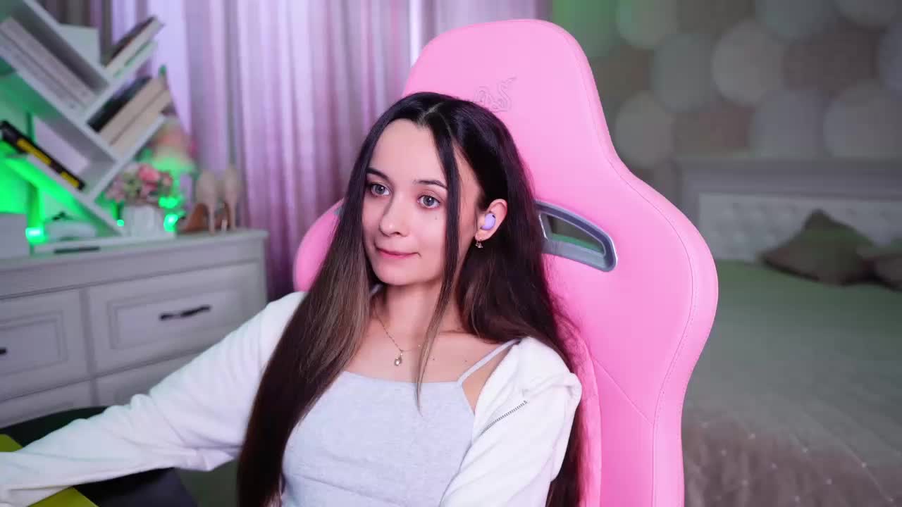 JuicyAngel Adult Chat June 25, 2026