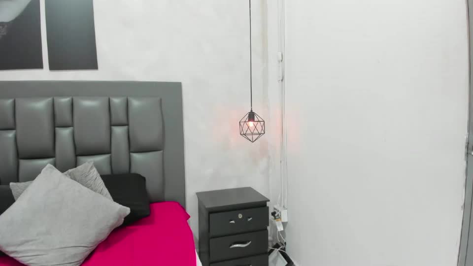 dakota_roussee Adult Chat June 25, 2026