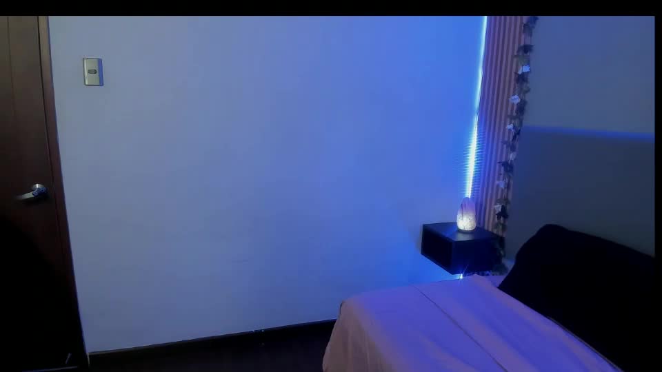 emily_tulip Adult Chat June 25, 2026