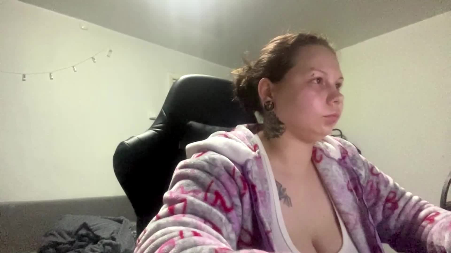 BurmaBarufaldi Adult Chat June 25, 2026
