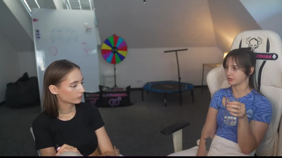 livehub054 Adult Chat June 26, 2026
