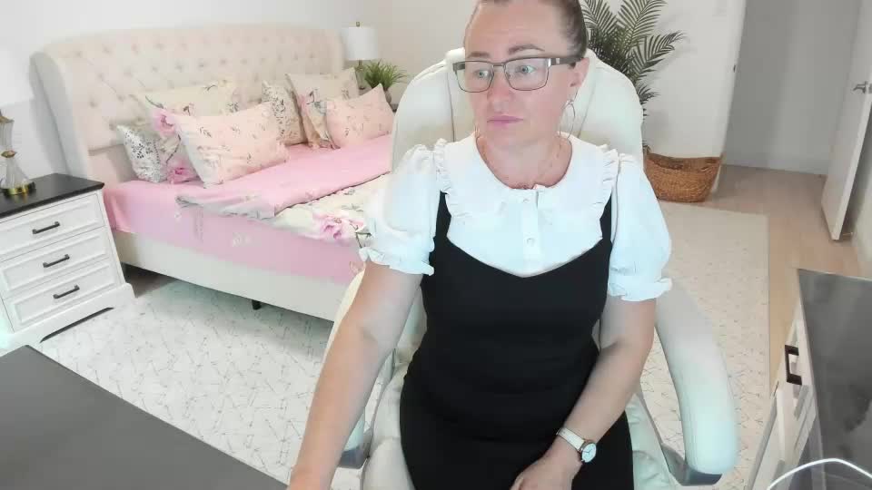 vika7333 Adult Chat June 25, 2026