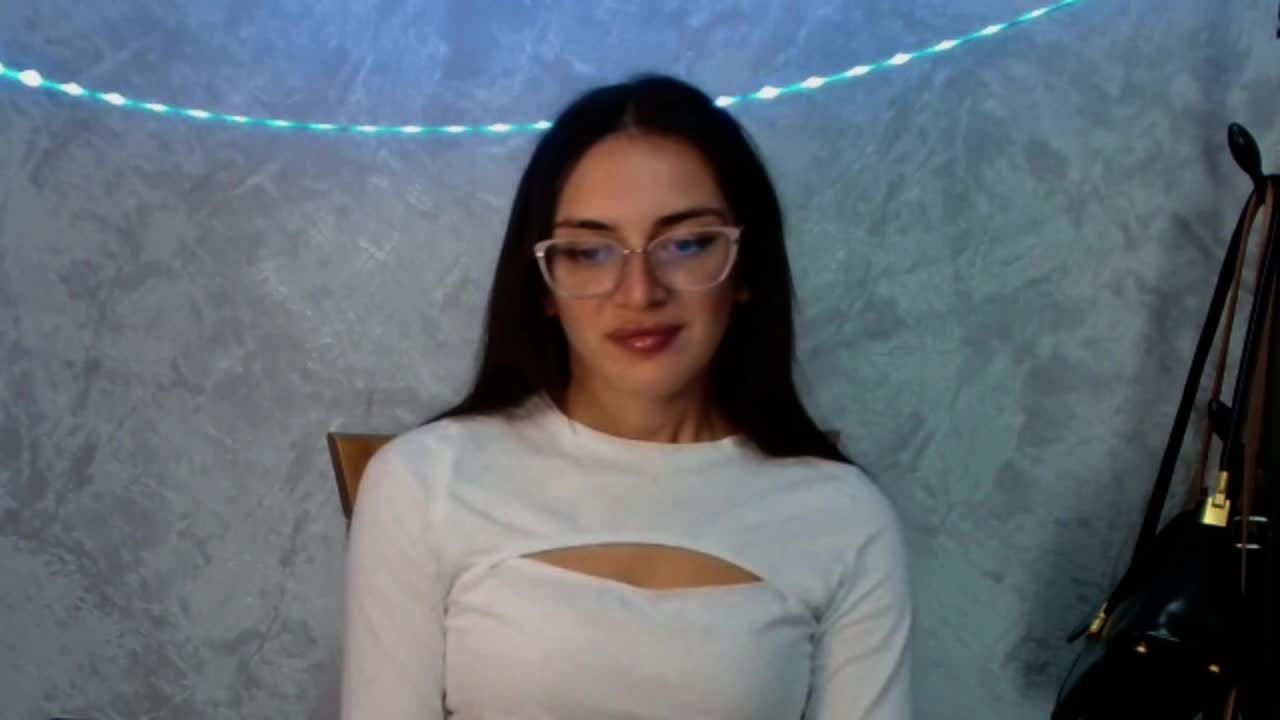 FlirtyRoxi Adult Chat June 25, 2026