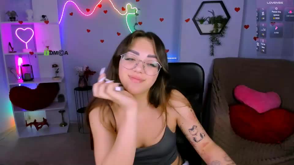 kiki_swan Adult Chat June 25, 2026