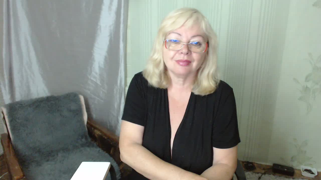 EvelynLoveShy Adult Chat June 26, 2026