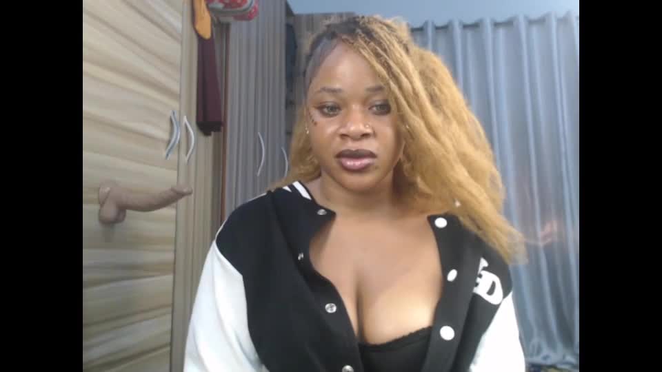 chocox_petitqueen Adult Chat June 28, 2026