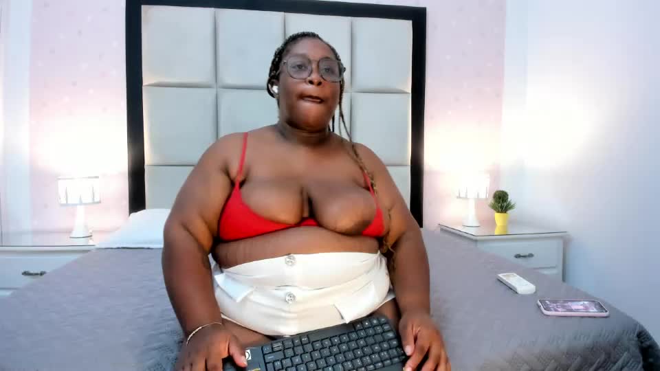 treisyvixen Adult Chat June 29, 2026