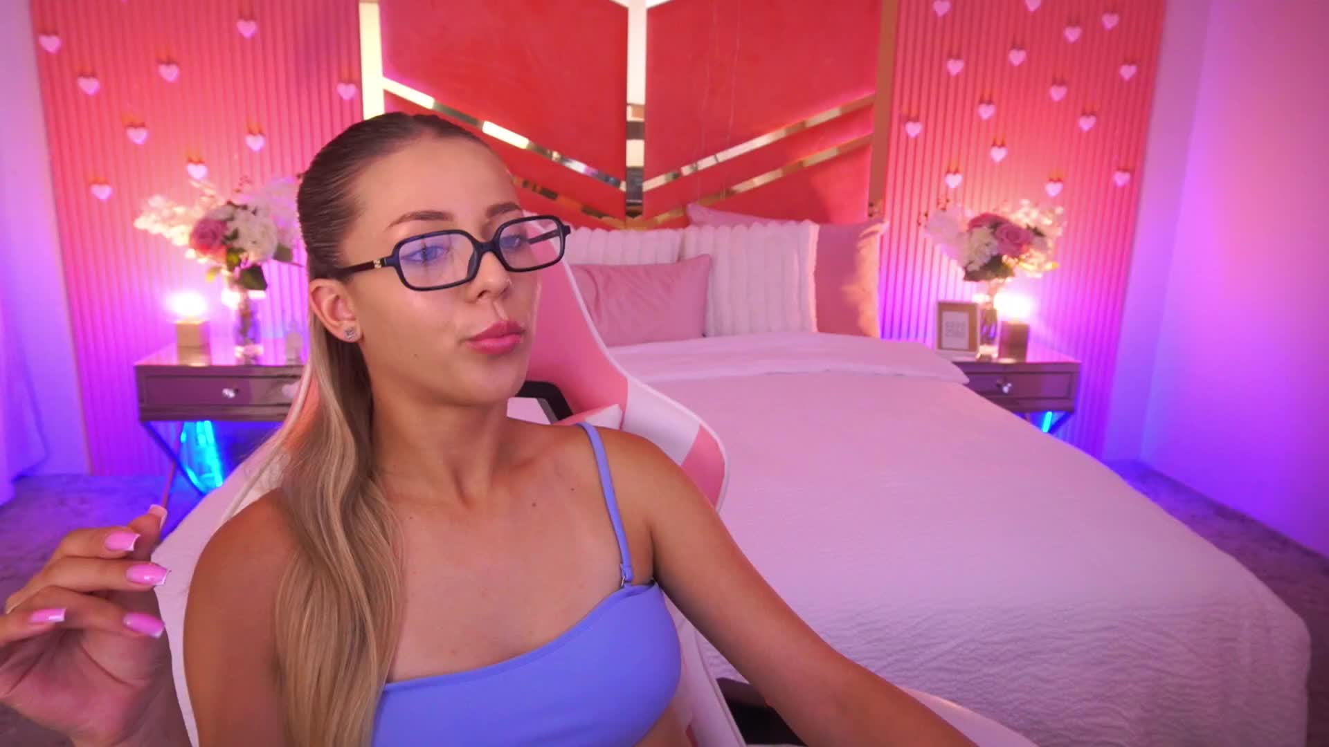 LoveeDove Adult Chat June 30, 2026