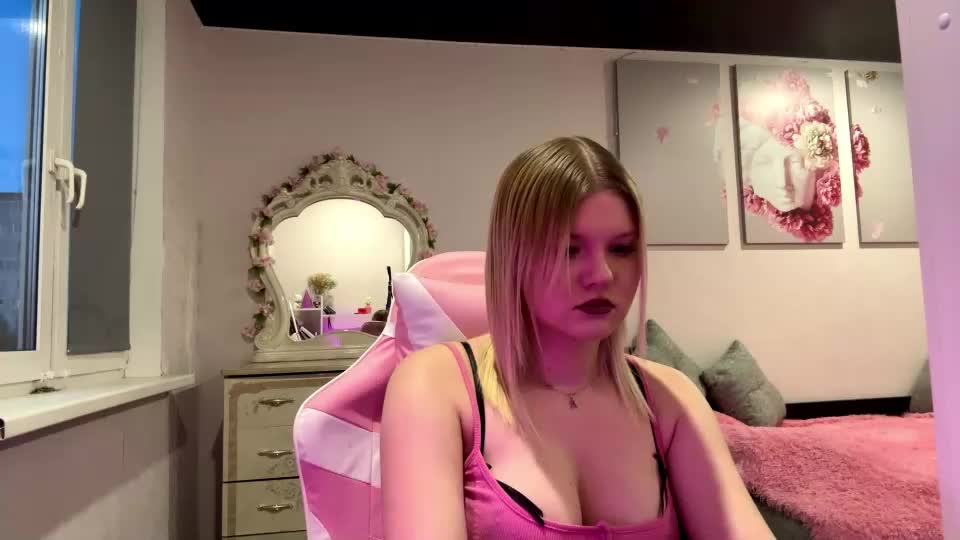 annyvibess Adult Chat July 1, 2026