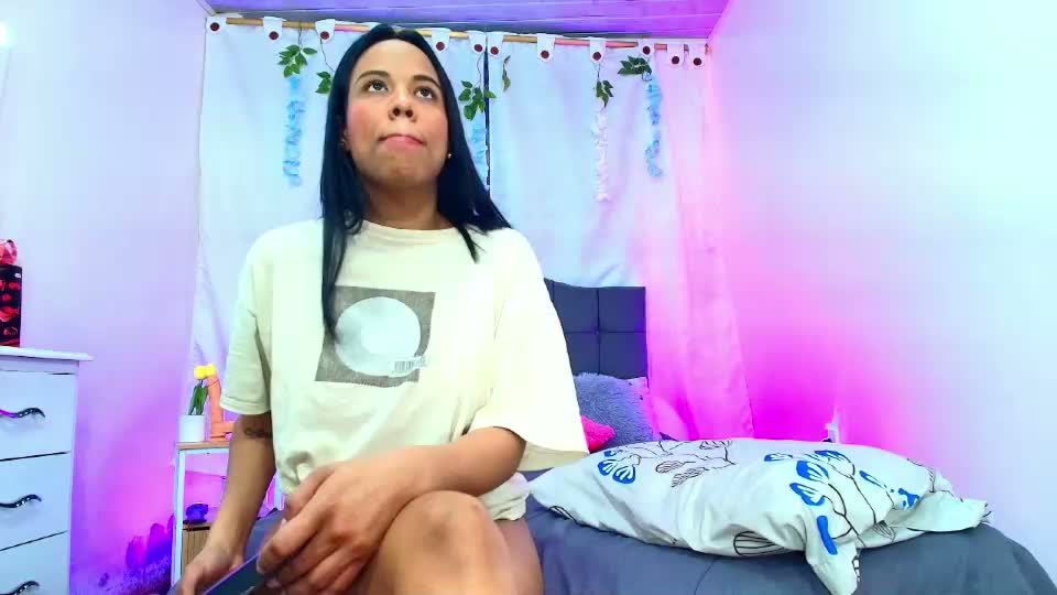 valentina_y_sneiderr Adult Chat July 1, 2026