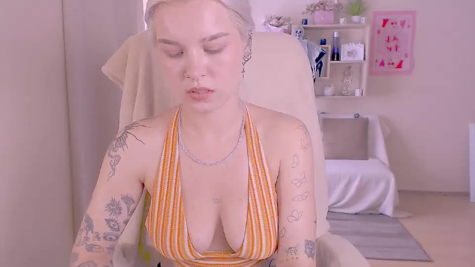 hot_blonda_ Adult Chat July 1, 2026