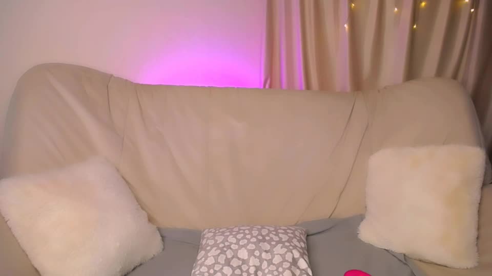 ellycolins_ Adult Chat July 2, 2026