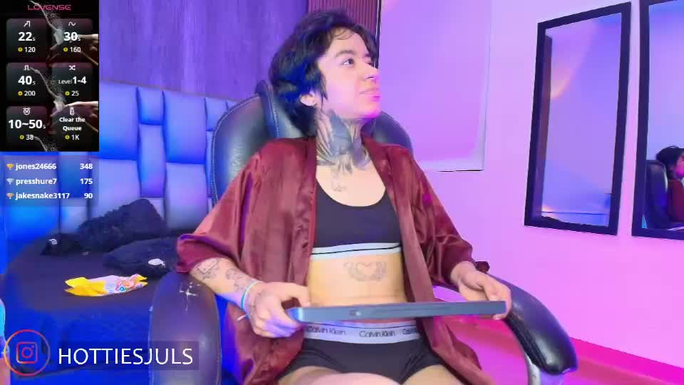 hottiesjuls Adult Chat July 1, 2026