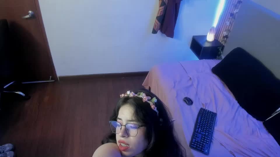 emily_tulip Adult Chat July 2, 2026