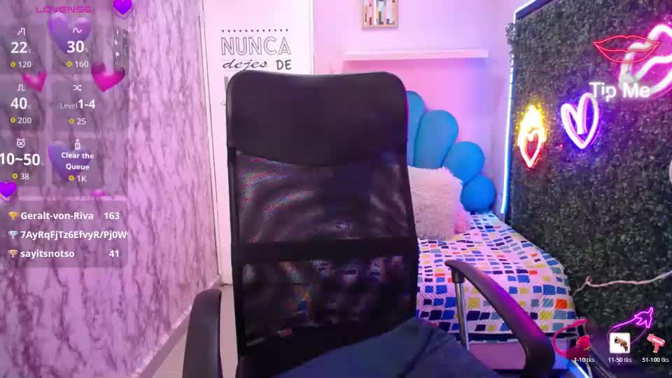 sandra_petite19 Adult Chat July 2, 2026