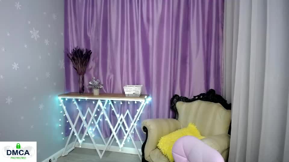 queen_a_n_i Adult Chat July 3, 2026