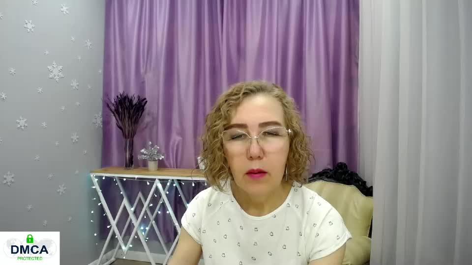 queen_a_n_i Adult Chat July 3, 2026