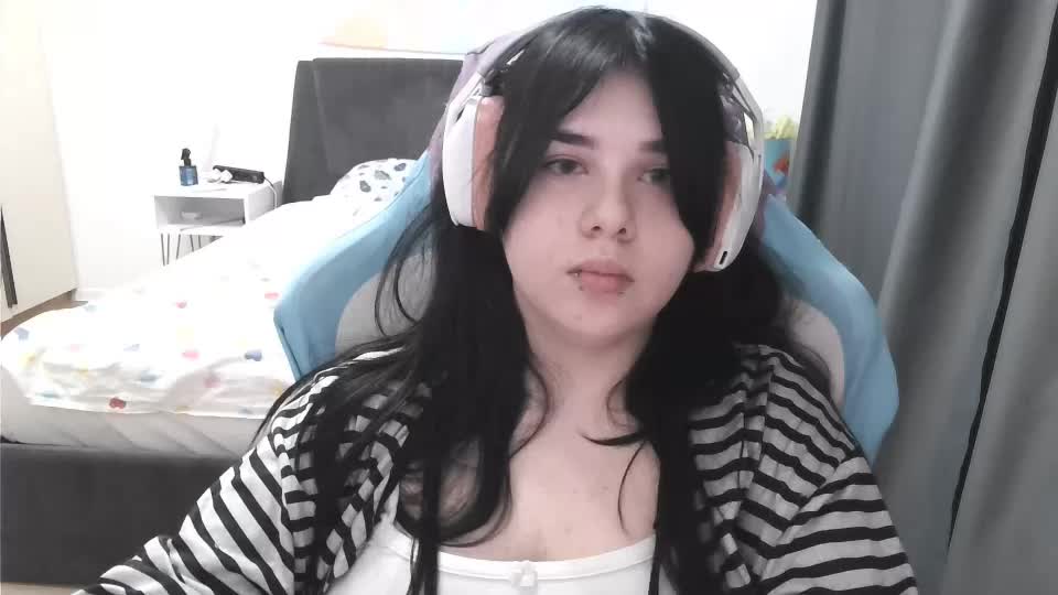 julianesanzo Adult Chat July 4, 2026