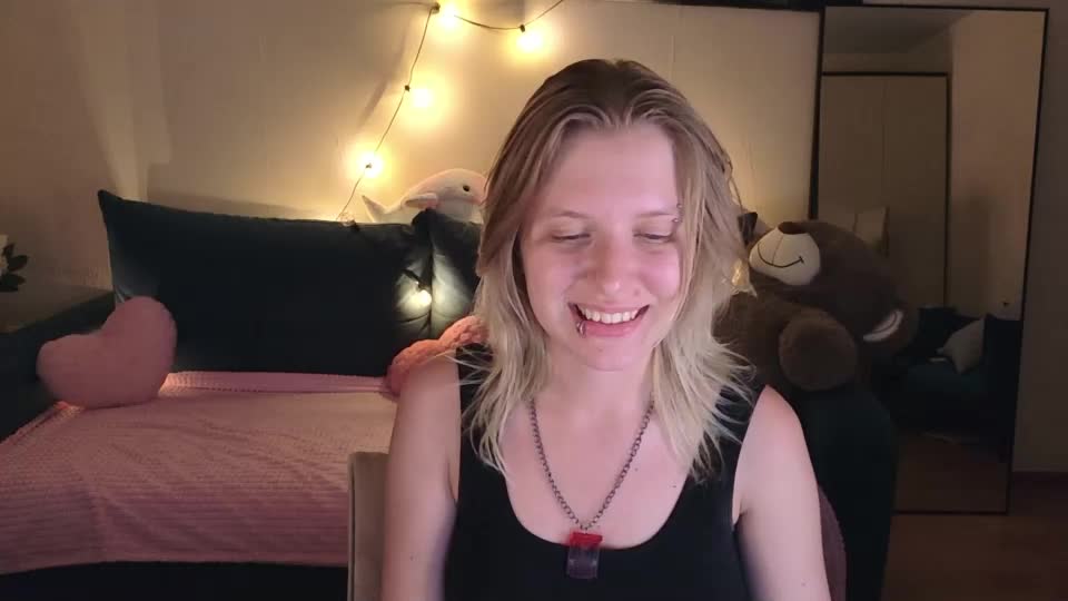 viki_charm Adult Chat July 4, 2026
