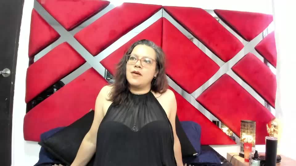 elle_hadid Adult Chat July 4, 2026