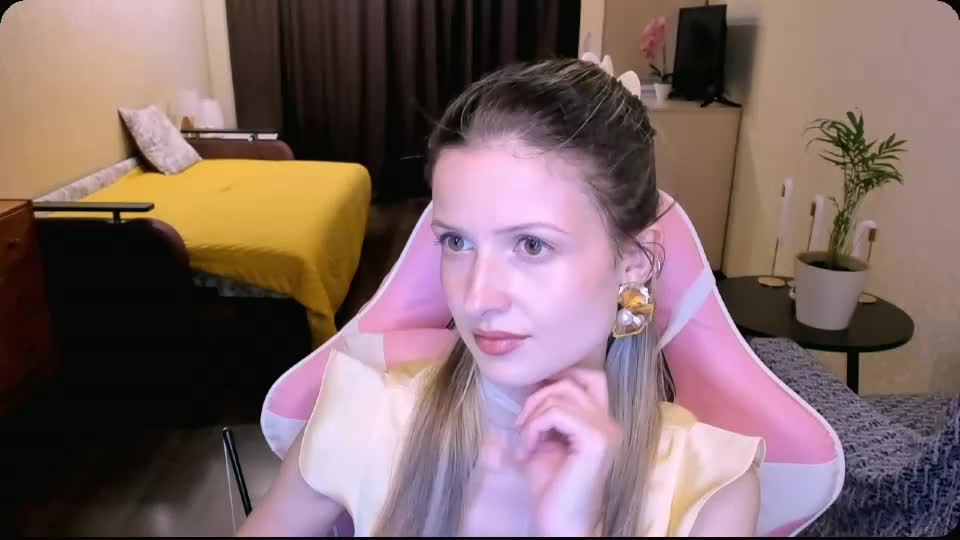 julie_flores Adult Chat July 5, 2026