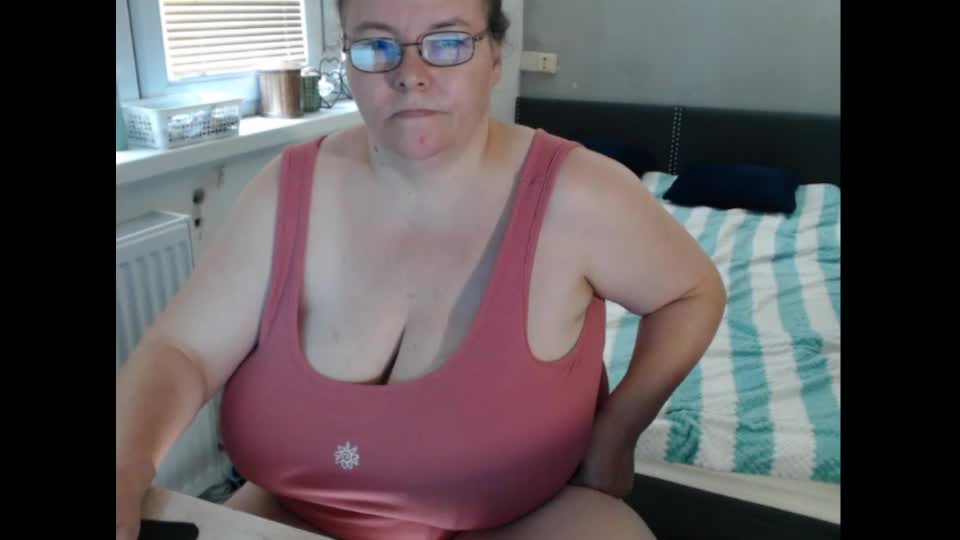 sweetboobs85h Adult Chat July 6, 2026