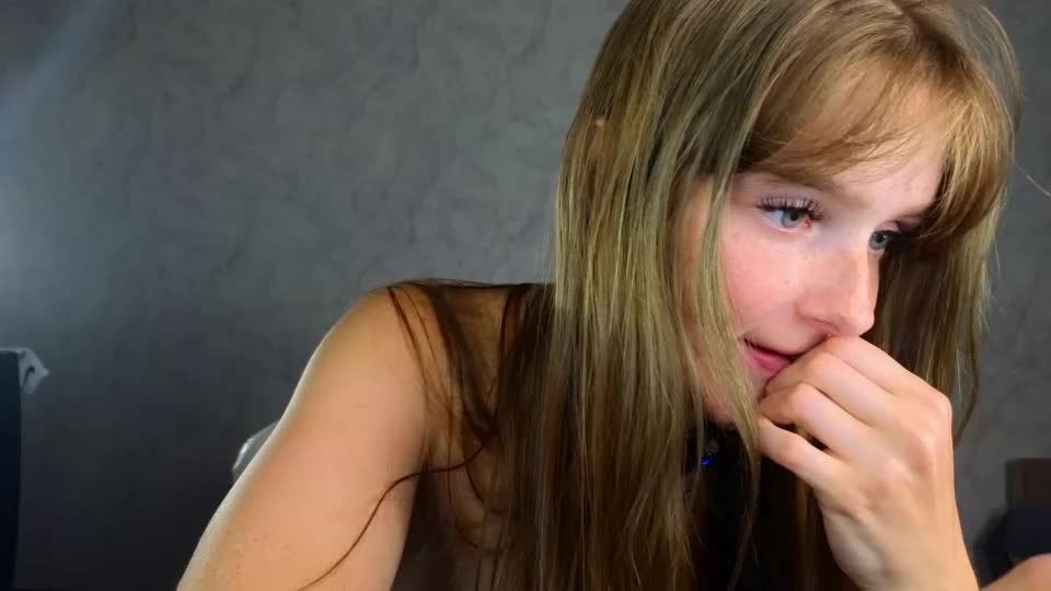 lovelly_molly Adult Chat July 6, 2026