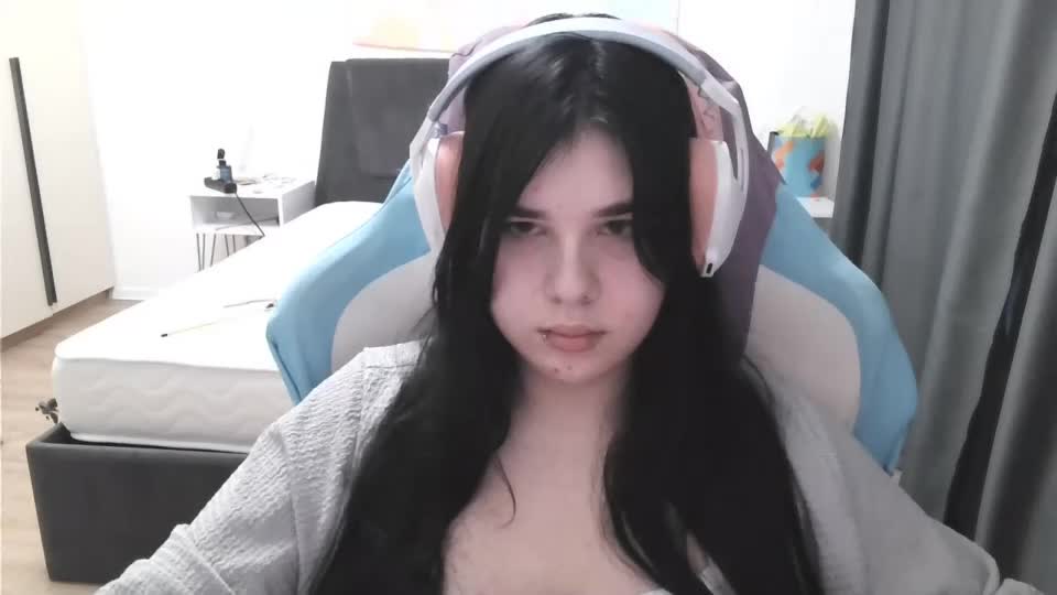 julianesanzo Adult Chat July 7, 2026