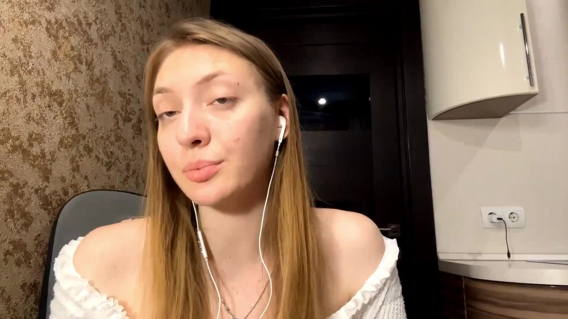 MyrticeDollen Adult Chat July 7, 2026