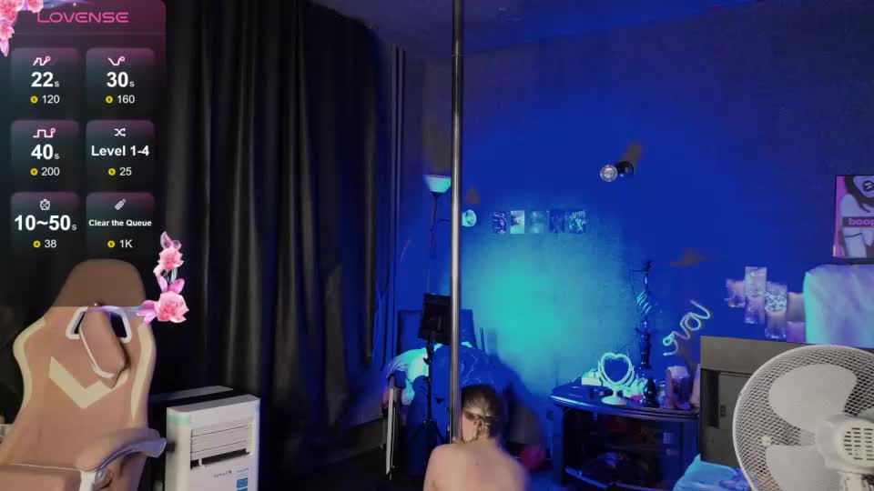 fluffy_cloude Adult Chat July 7, 2026