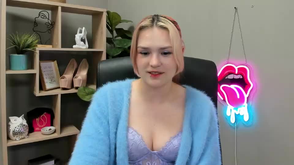lilysweetxo Adult Chat July 8, 2026